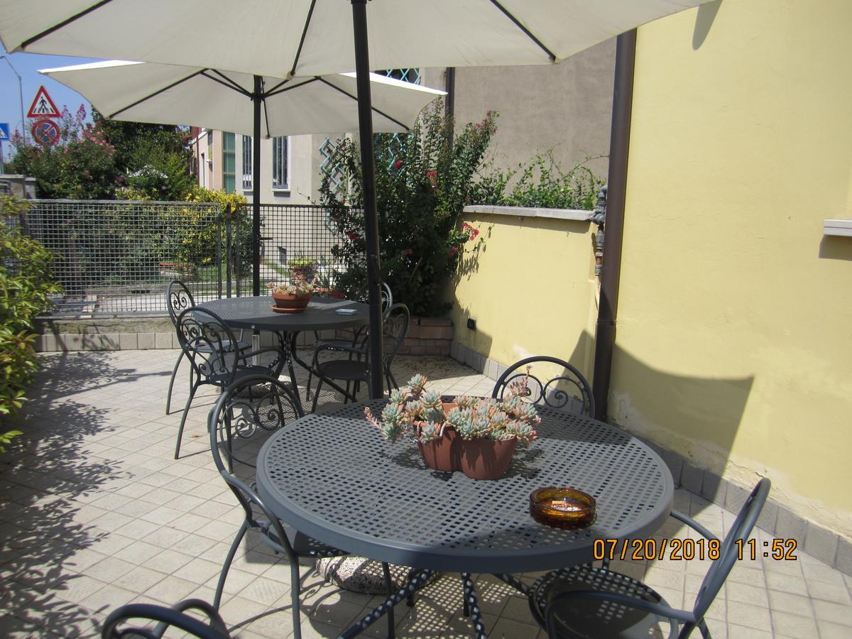 Adelphi Room & Breakfast Ferrara Exterior photo